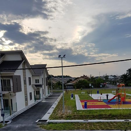 My Homestay Klia 雪邦 外观 照片